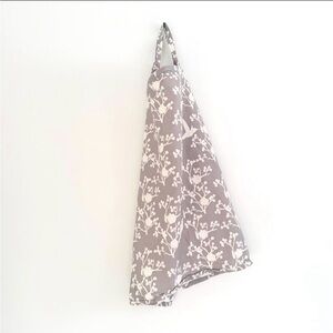 Bebe au lait nursing cover